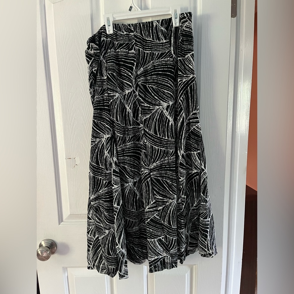 JM Collection Mesh/Satin Skirt